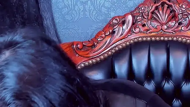 SelenaNoctis online show from April 4, 2026, 4:11 am