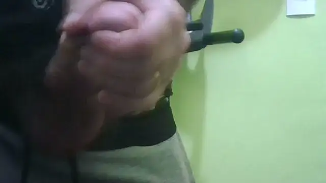 loganwolverine02 online show from November 11, 2025, 1:00 pm