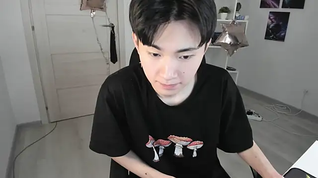 Miram Yu online show from January 22, 2025, 1:42 am