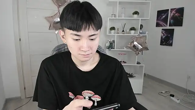 Miram Yu online show from February 8, 2025, 9:36 pm