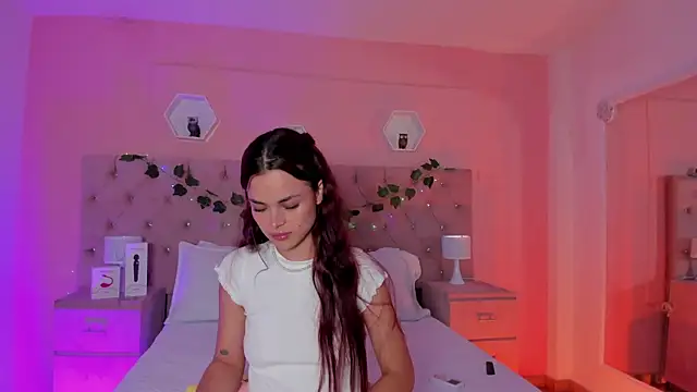 HannaRhodes online show from January 16, 2025, 10:23 pm