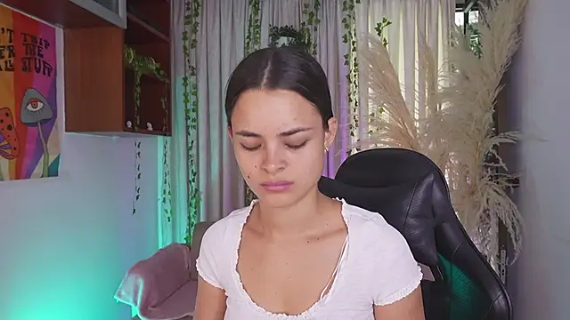 HannaRhodes online show from March 21, 2026, 2:20 pm