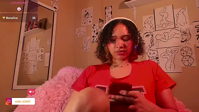 MadelineBenet online show from March 18, 2025, 1:53 am