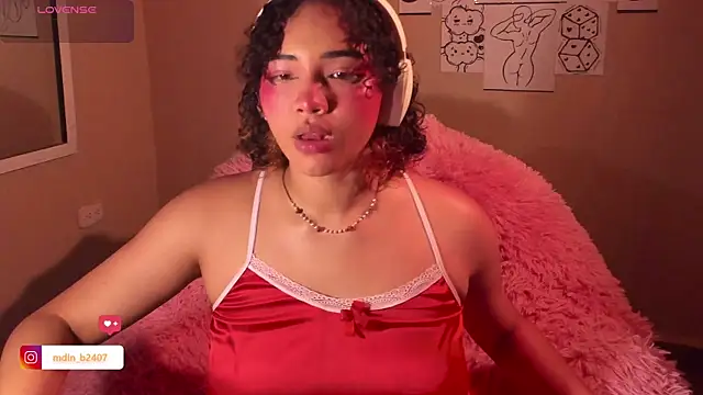 MadelineBenet online show from March 20, 2025, 1:57 am