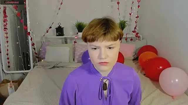 DreamyLuna online show from January 26, 2025, 10:02 pm