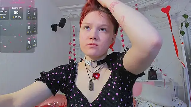 DreamyLuna online show from February 20, 2025, 8:36 pm