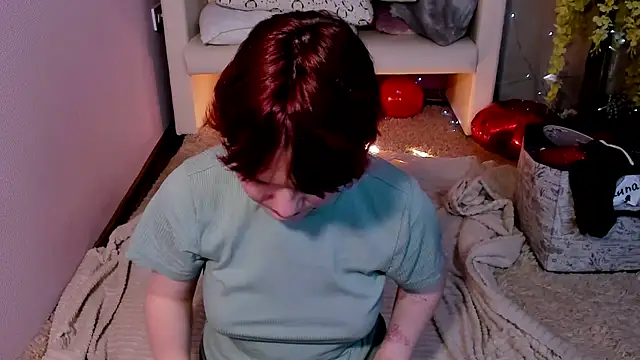 DreamyLuna online show from February 22, 2025, 8:31 pm