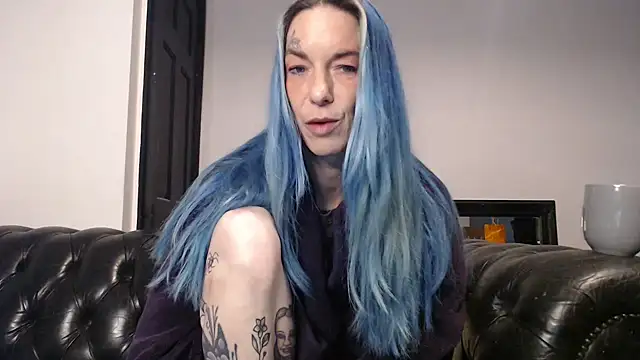 Snapshot of RavenryderUK chatting on January 5, 2025, 9:03 pm RavenryderUK online show from January 5, 2025, 9:03 pm