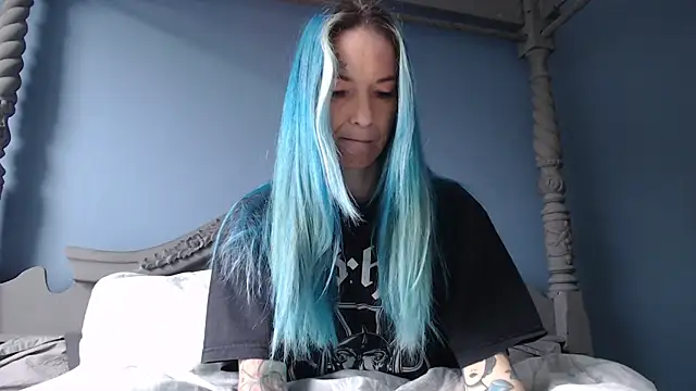 Snapshot of RavenryderUK chatting on January 27, 2025, 9:55 am RavenryderUK online show from January 27, 2025, 9:55 am