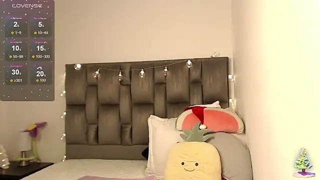 julz 03 online show from December 17, 2024, 6:20 pm