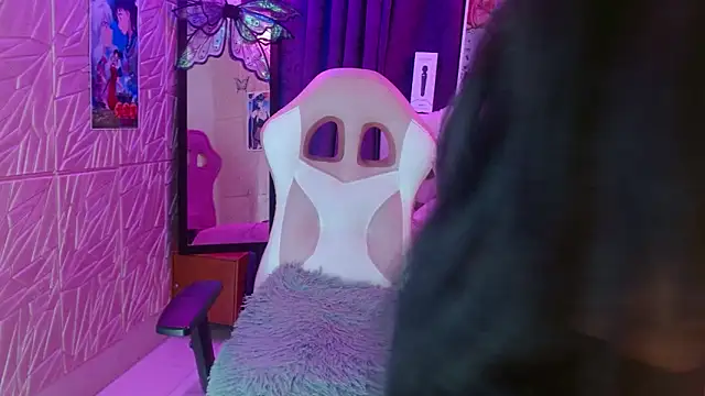 Gaby Tailor online show from March 8, 2025, 7:20 pm