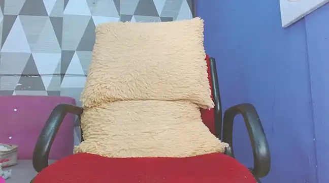 Snapshot of Michellcockxxx chatting on January 9, 2025, 7:18 pm Michellcockxxx online show from January 9, 2025, 7:18 pm