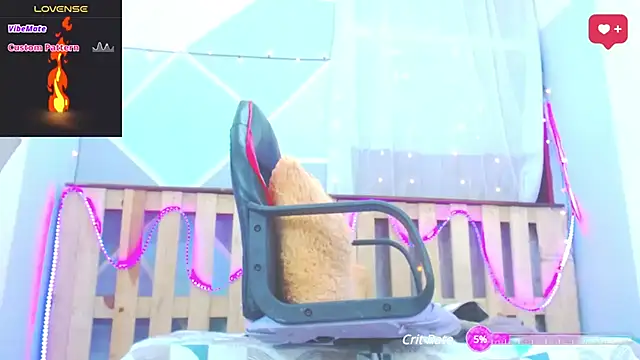 Snapshot of Michellcockxxx chatting on February 24, 2025, 2:51 am Michellcockxxx online show from February 24, 2025, 2:51 am