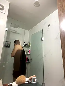 Snapshot of Effyvice13 chatting on December 22, 2025, 9:34 pm Effyvice13 online show from December 22, 2025, 9:34 pm