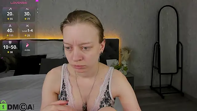 Snapshot of Michelle_Blond chatting on February 8, 2026, 8:51 am Michelle Blond online show from February 8, 2026, 8:51 am