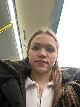 KitteCat online show from December 26, 2024, 8:39 am