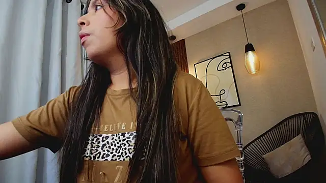 Sharlotte Milk online show from September 19, 2025, 11:00 am