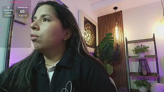 Sharlotte Milk online show from September 20, 2025, 11:00 am