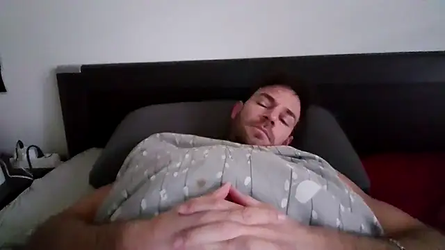 alpha-hunk online show from December 17, 2025, 9:15 am