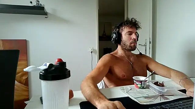 Snapshot of alpha-hunk chatting on May 20, 2026, 9:59 am alpha-hunk online show from May 20, 2026, 9:59 am