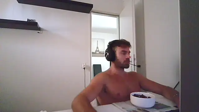 alpha-hunk online show from July 16, 2026, 2:01 pm