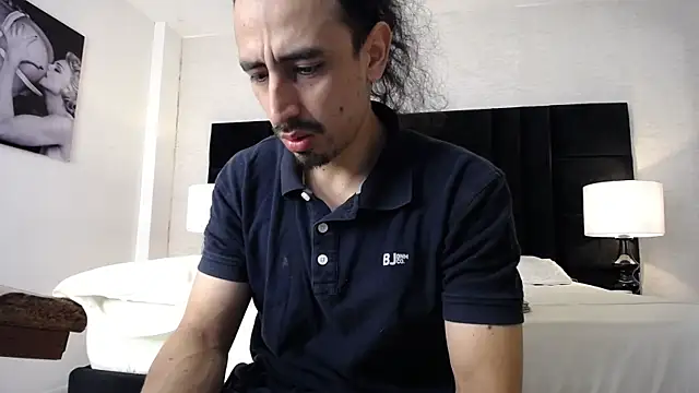 Sr Magnus  online show from February 19, 2025, 12:44 pm