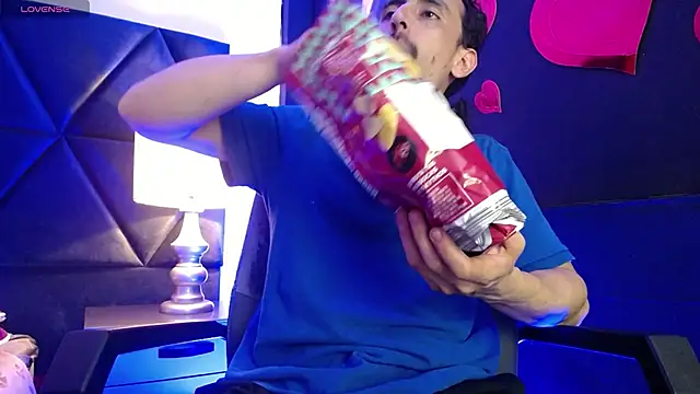 Sr Magnus  online show from February 28, 2025, 11:47 am