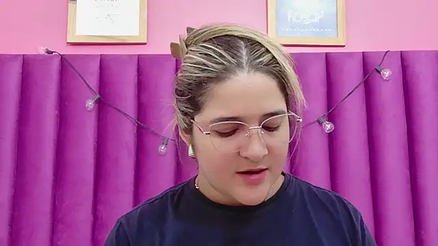 collegepawglovedaddy online show from November 29, 2025, 7:39 pm