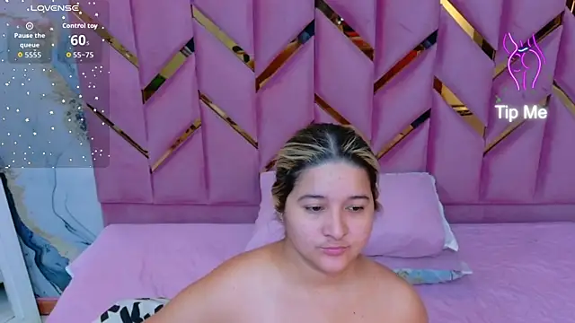 collegepawglovedaddy online show from April 8, 2026, 7:58 pm