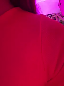 ariiel  online show from December 16, 2025, 1:16 pm