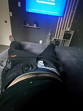 caroquintero345 online show from January 22, 2025, 10:37 pm