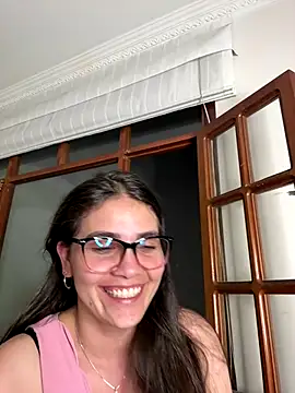 aurora divine online show from October 27, 2025, 11:09 pm