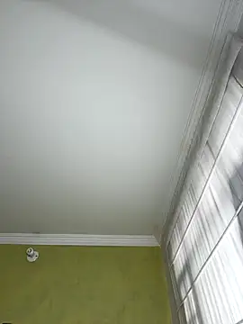 aurora divine online show from November 22, 2025, 1:10 pm