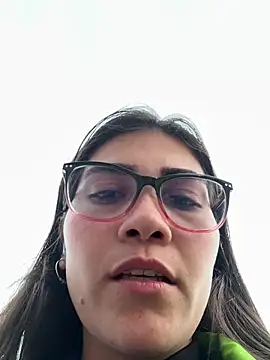 aurora divine online show from December 17, 2025, 10:38 pm