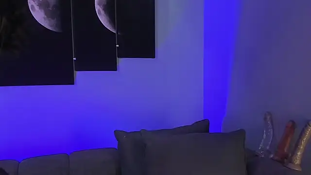 maddy walker online show from January 10, 2025, 8:37 pm