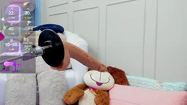 MadyJackson online show from September 23, 2025, 11:35 am