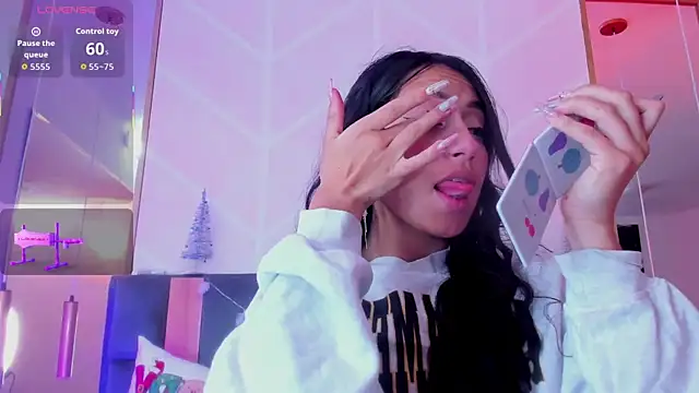 MadyJackson online show from December 15, 2025, 11:47 am