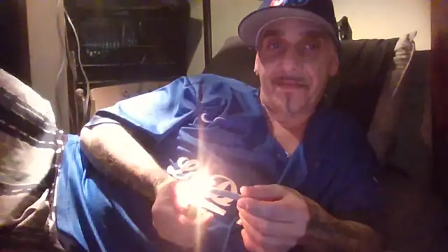 CandiedPompano online show from September 26, 2025, 7:51 pm