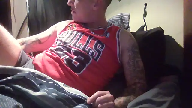 CandiedPompano online show from September 29, 2025, 7:51 pm