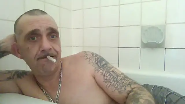 CandiedPompano online show from October 2, 2025, 10:39 pm