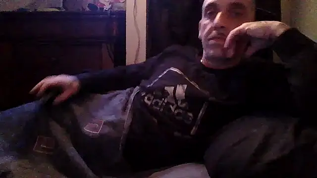 CandiedPompano online show from October 3, 2025, 4:15 pm