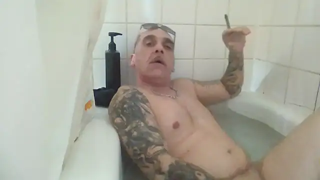 CandiedPompano online show from October 11, 2025, 3:17 am