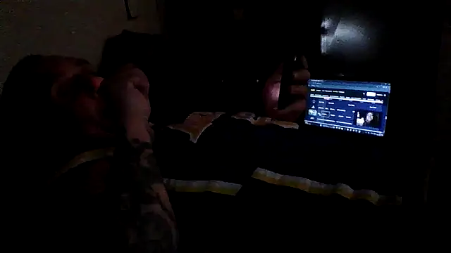 CandiedPompano online show from October 18, 2025, 4:26 am