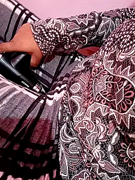 ruhi2003 online show from January 29, 2025, 7:25 am