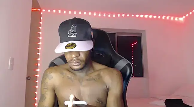 Snapshot of asaapr chatting on January 18, 2025, 10:06 am asaapr online show from January 18, 2025, 10:06 am