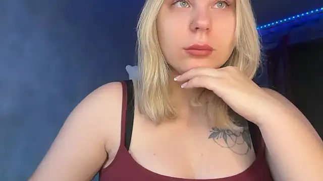 Thalia  Star online show from December 18, 2025, 9:15 am