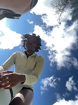 choclatepeaach online show from March 9, 2026, 6:12 pm