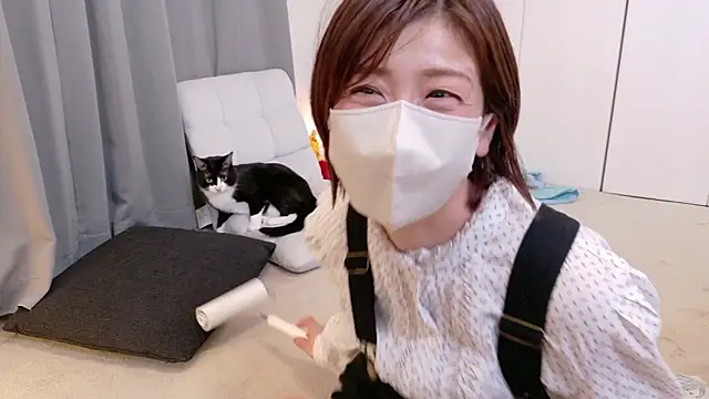 Risa 06 online show from May 1, 2026, 1:26 pm