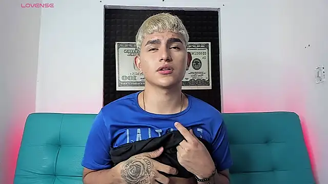 Lyam ap online show from October 3, 2025, 9:50 am