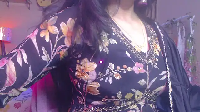 Zonayesha online show from May 27, 2026, 8:33 am